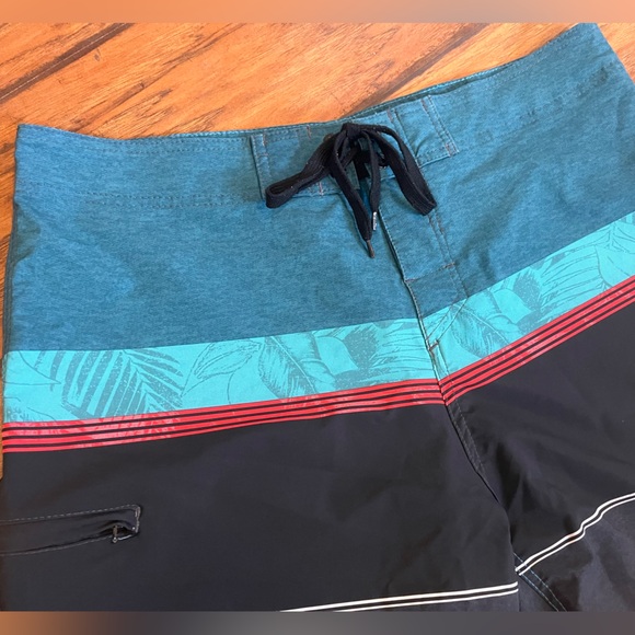Burnside men’s swim trunks 34 waist blue black colorblock zippered pocket nice! - Picture 2 of 10
